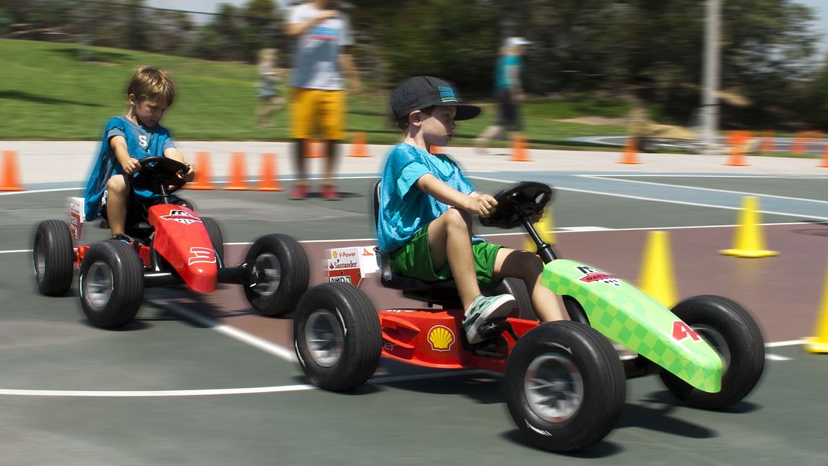 Rally Pedal Kart Racing